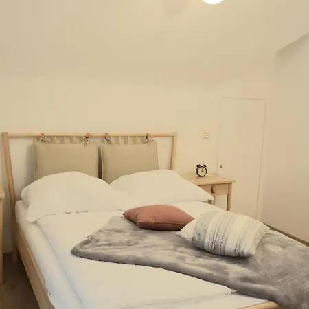 Traumzeit דירה *